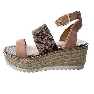 Crown Vintage Sandals Shoes‎ Daylen Wedge Desert Rose Tan Snake Leather Size 7.5